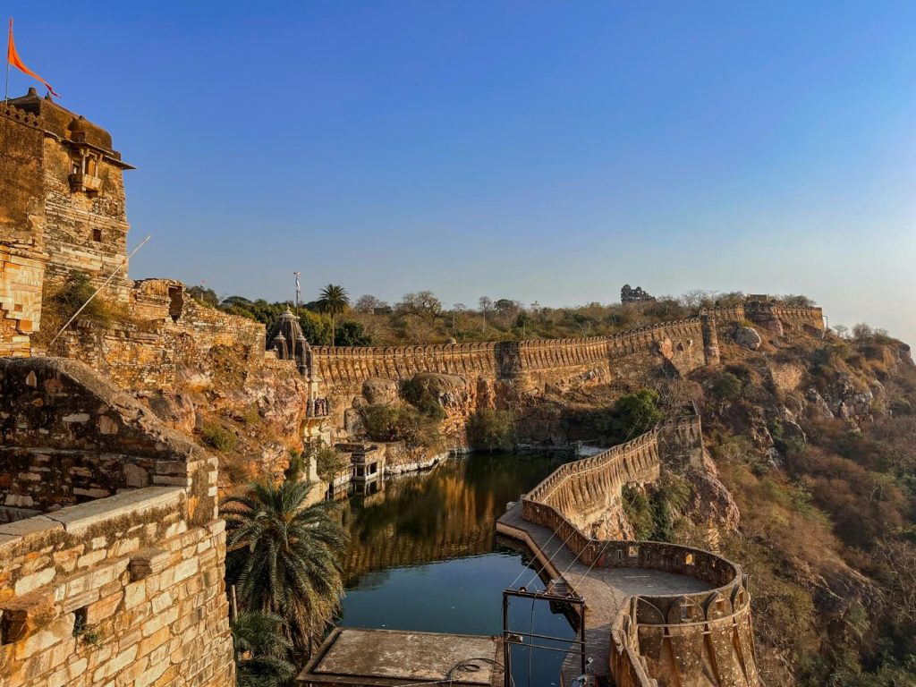 Jaipur to chittorgarh taxi