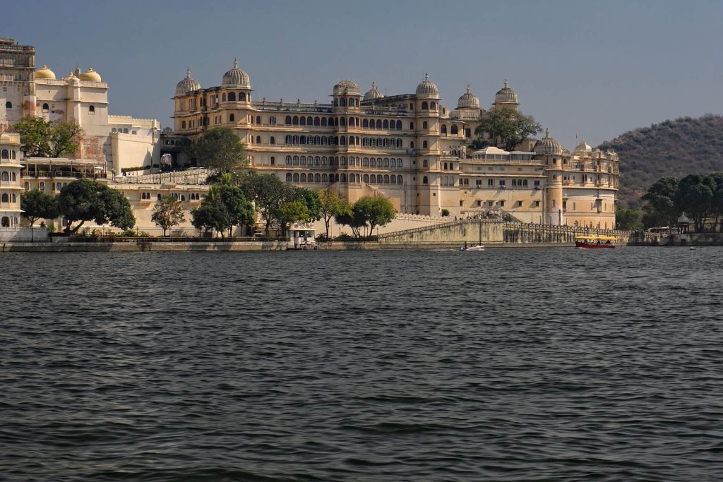 Jaipur to Udaipur taxi