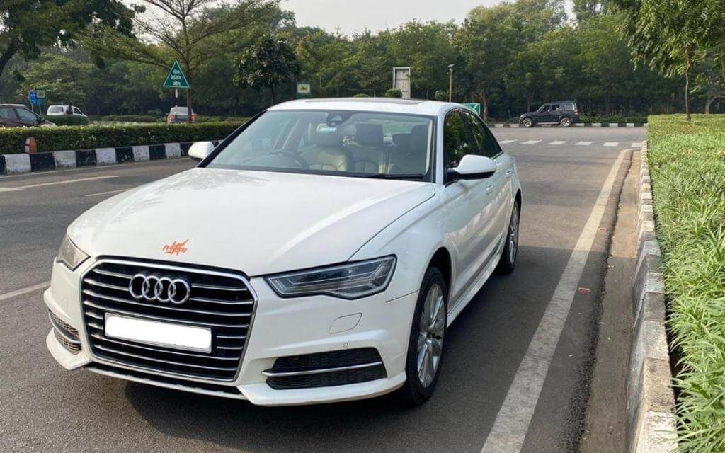 Luxury car hire in Jaipur