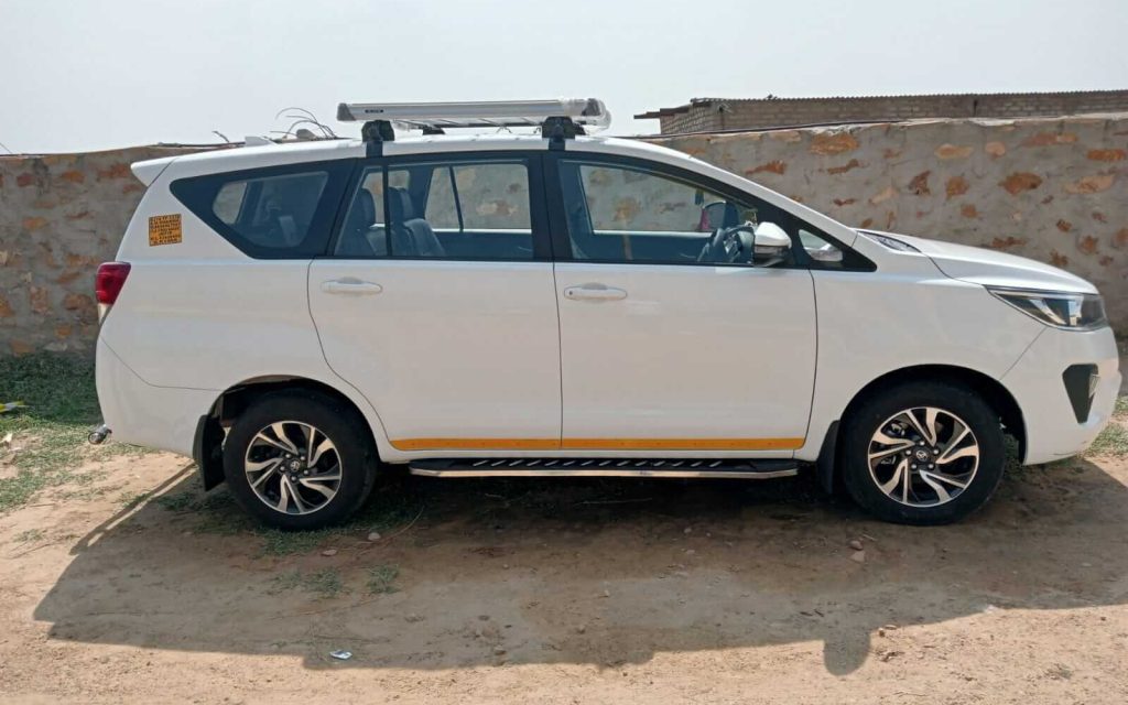 Ayodhya to Varanasi taxi